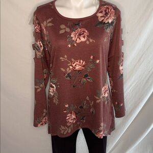 Apt 9 Floral Gray Asymmetrical Top with Cut-Out Open Long Sleeves